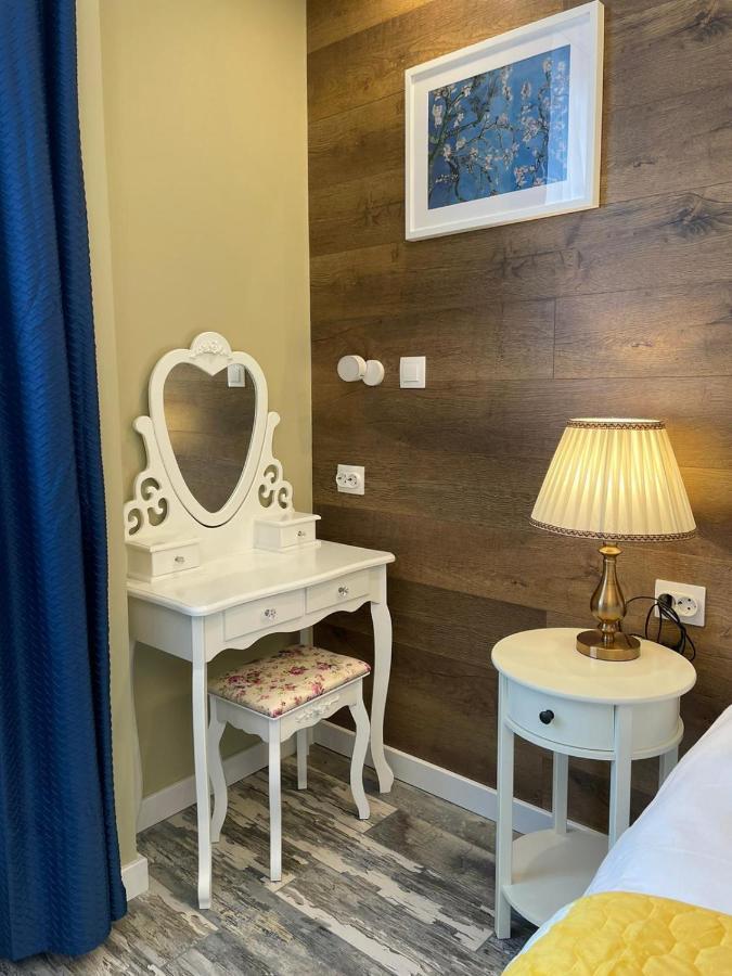 Romantic Jacuzzi Chic Apartment Σινάια Εξωτερικό φωτογραφία