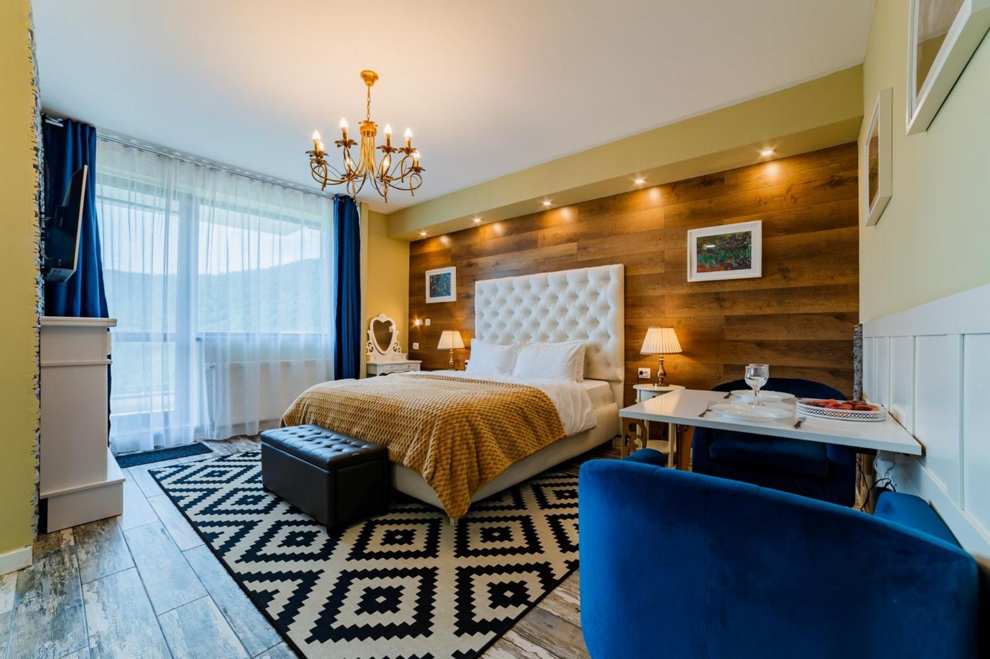 Romantic Jacuzzi Chic Apartment Σινάια Εξωτερικό φωτογραφία
