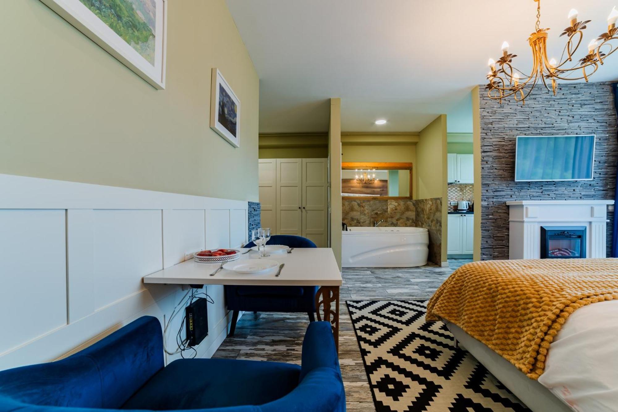 Romantic Jacuzzi Chic Apartment Σινάια Εξωτερικό φωτογραφία