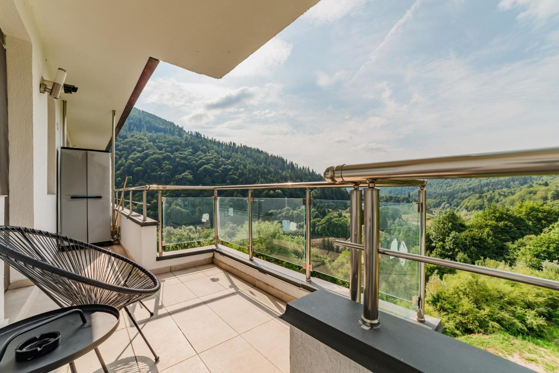 Romantic Jacuzzi Chic Apartment Σινάια Εξωτερικό φωτογραφία